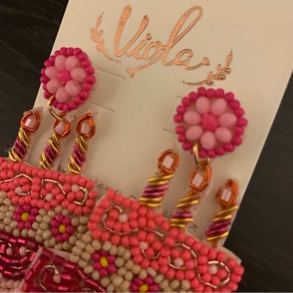 Birthday Queen Earrings‎ Viola Seed Bead Pink - Picture 4 of 4